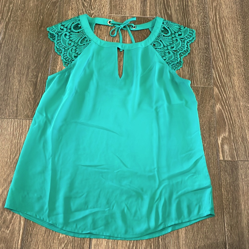 Short-Sleeve Open Back Blouse